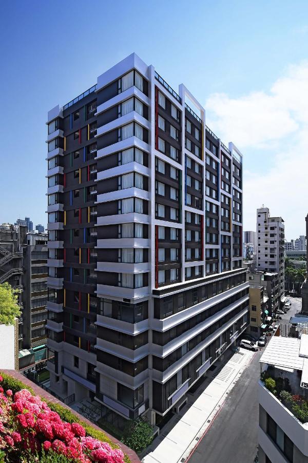 Fullon Poshtel - Kaohsiung Hotel ภายนอก รูปภาพ