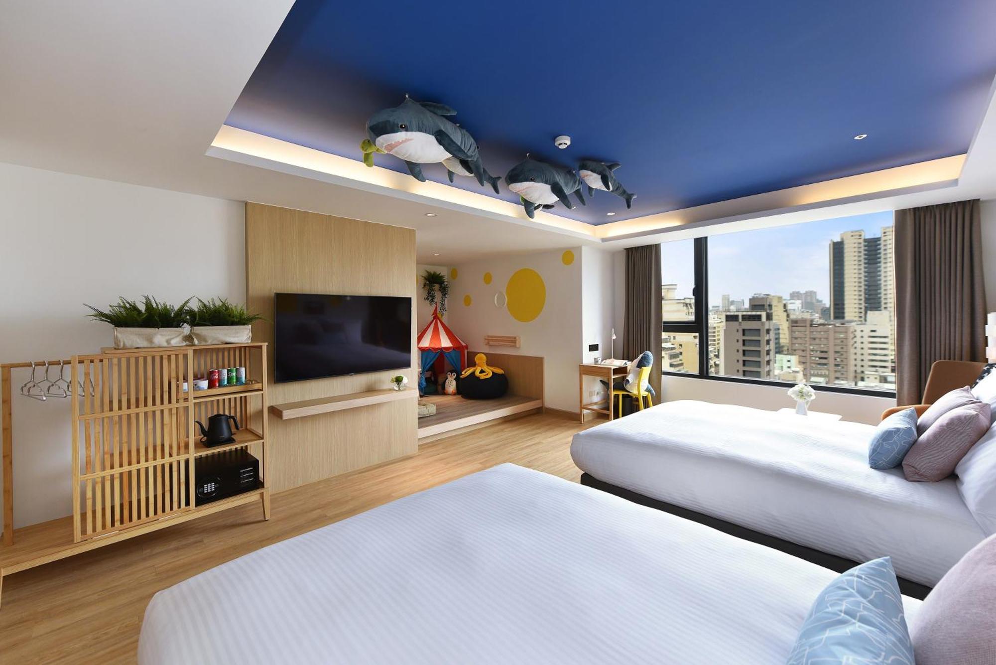 Fullon Poshtel - Kaohsiung Hotel ภายนอก รูปภาพ