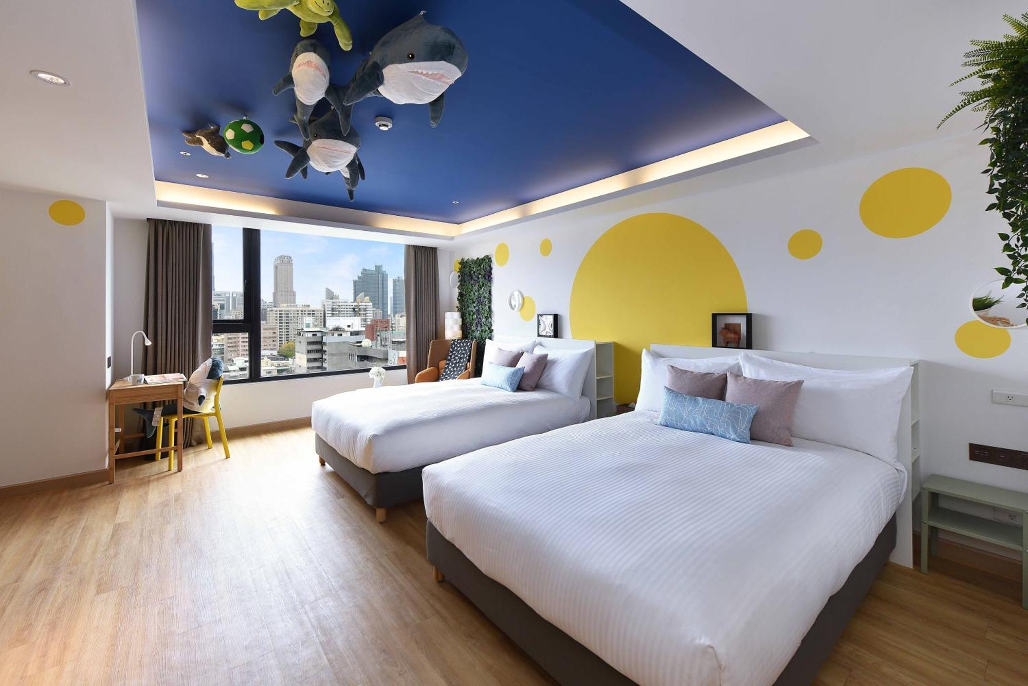 Fullon Poshtel - Kaohsiung Hotel ภายนอก รูปภาพ