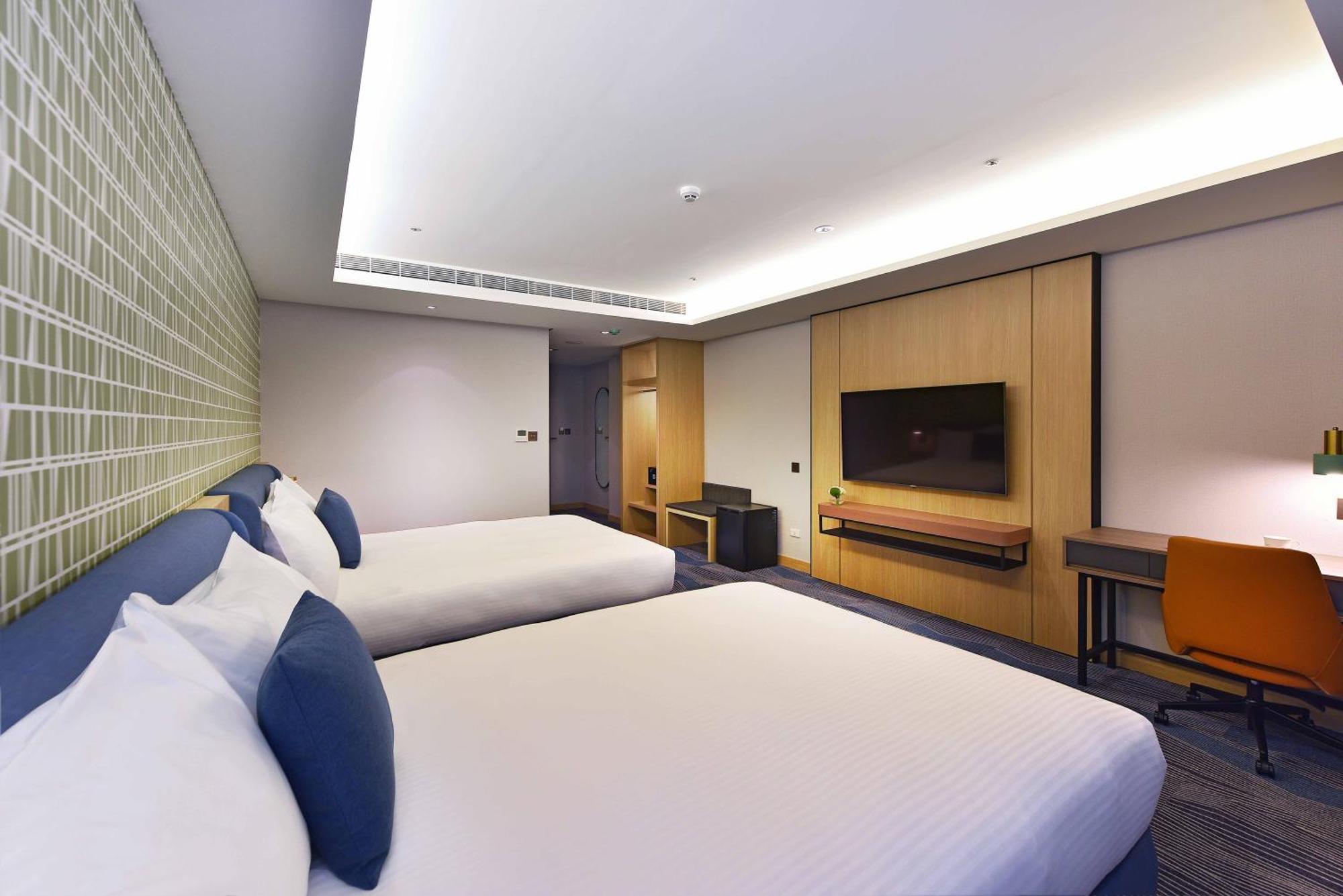 Fullon Poshtel - Kaohsiung Hotel ภายนอก รูปภาพ
