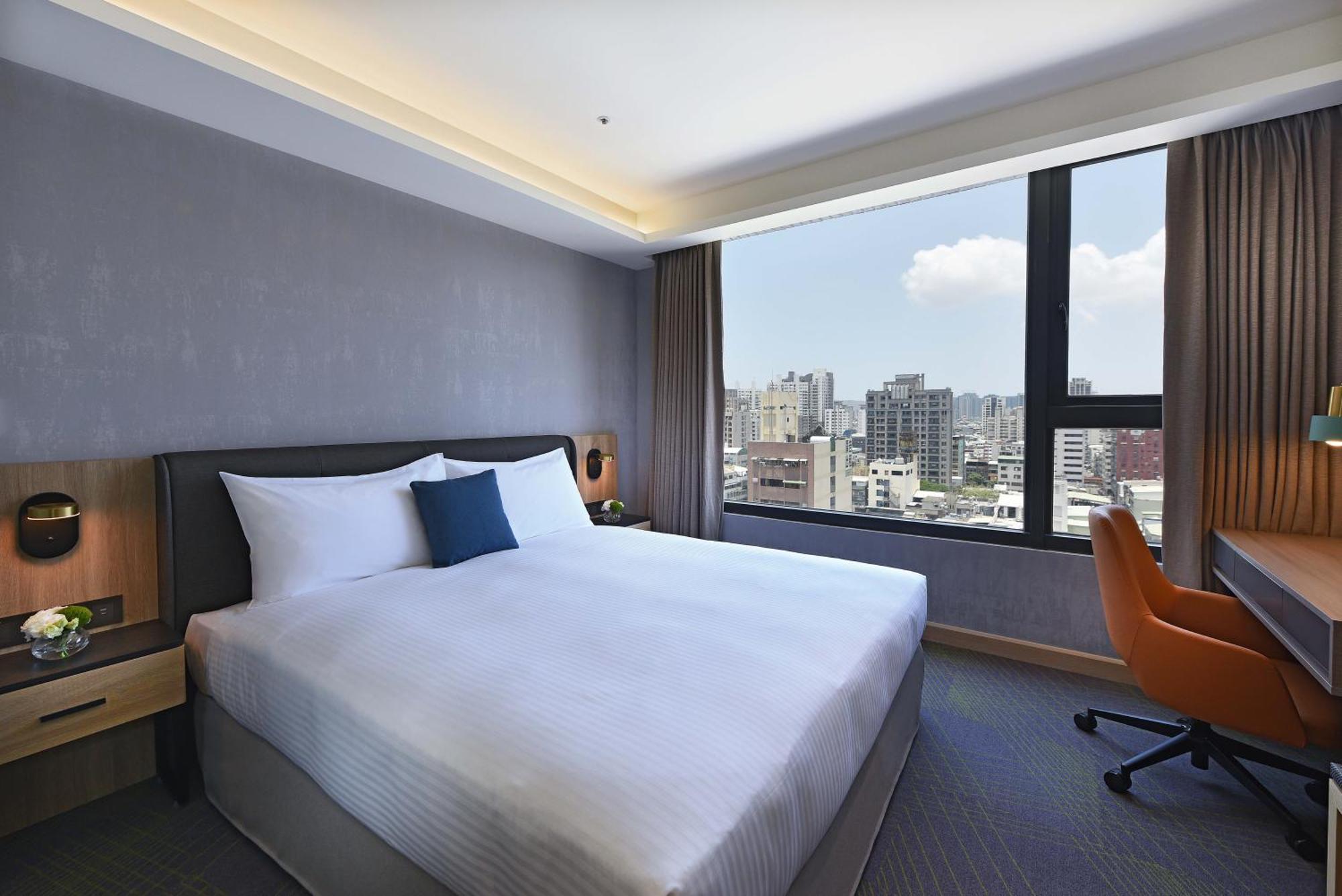 Fullon Poshtel - Kaohsiung Hotel ภายนอก รูปภาพ