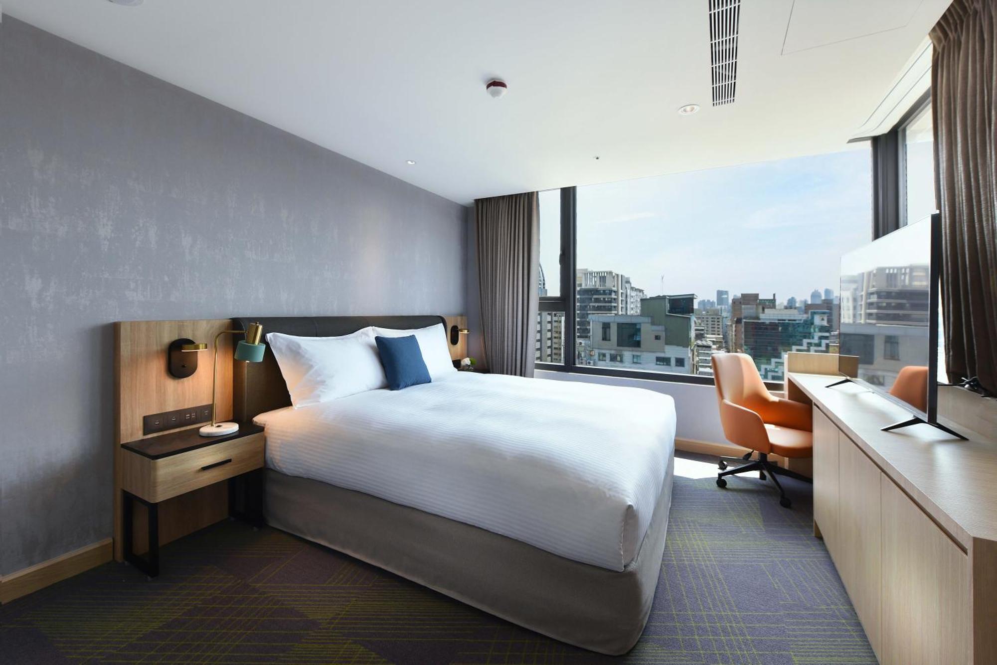Fullon Poshtel - Kaohsiung Hotel ภายนอก รูปภาพ